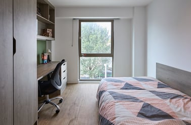 Silver En Suite, Pavilion Point, 118-132 London Road, The Level, Brighton - Image 2
